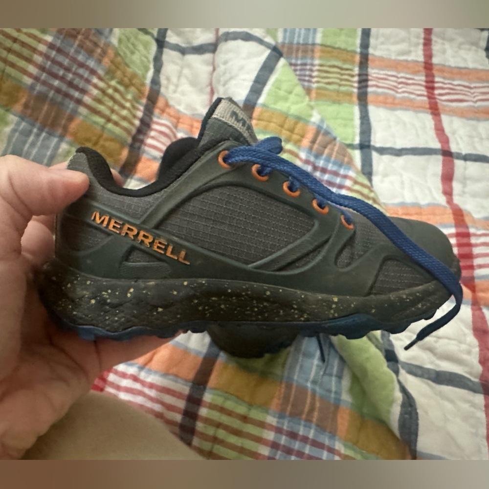 Toddler boys Merrel tennis shoe- size 10